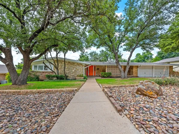 6809 Middle Rd, Fort Worth, TX 76116