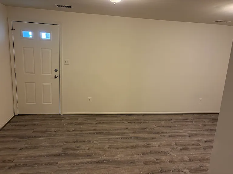 7255 Brookfalls Ter — Photo 11