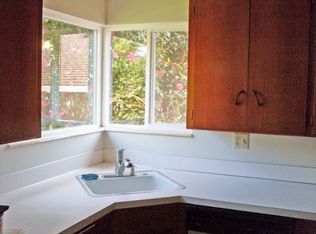 3637 Woodlawn Ave N, Seattle, WA 98103