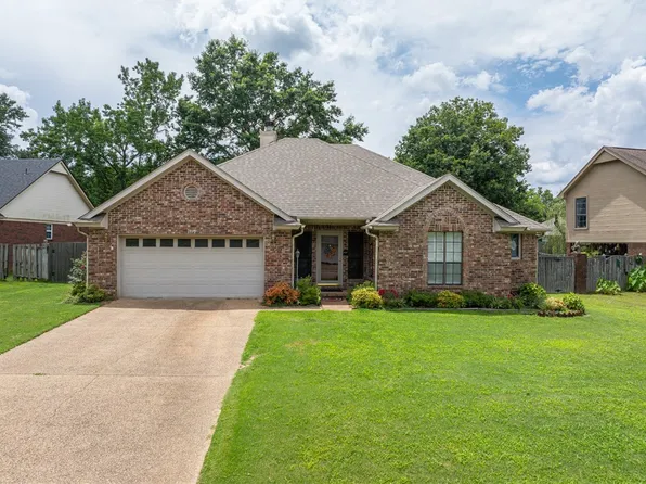 2105 Brookhaven Dr, Alma, AR 72921