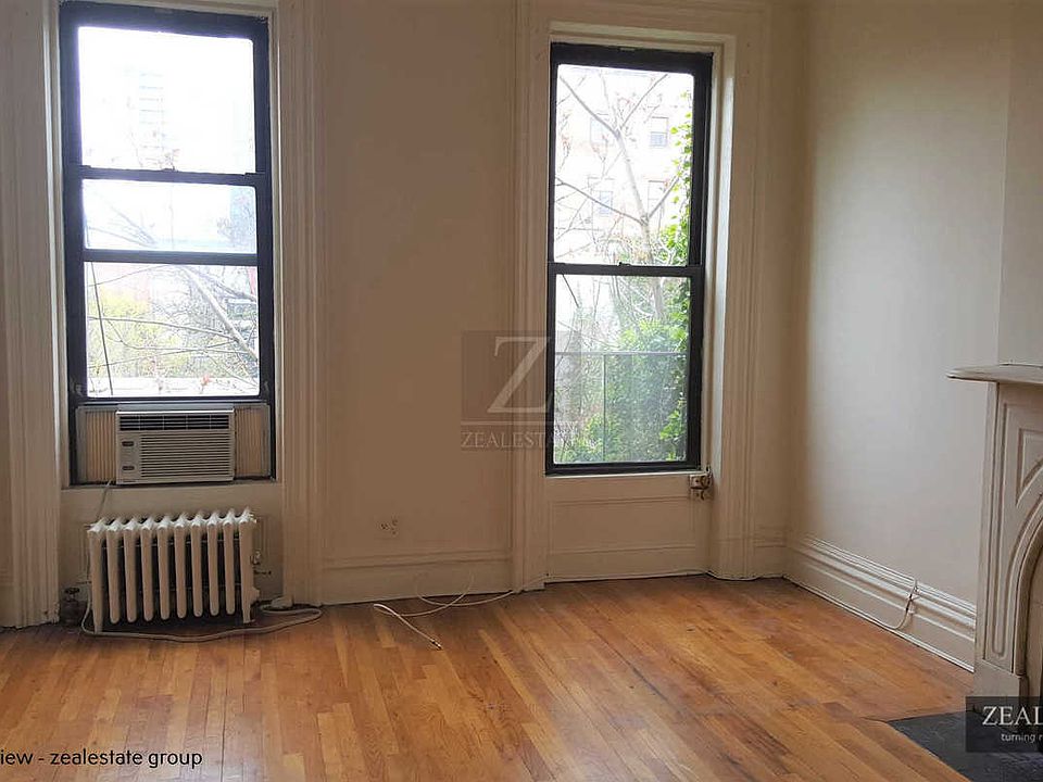1st image of 528 Carlton Ave APT 2