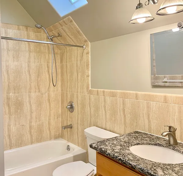 443 Judah St — Photo 8