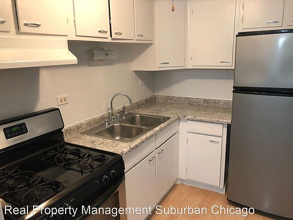 2nd image of 5358 N Cumberland Ave APT 315