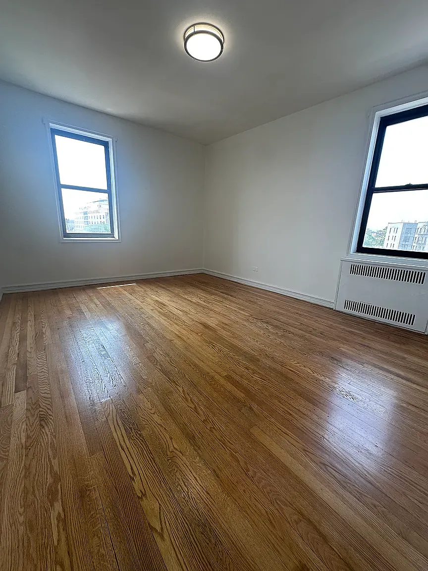 40-05 Ithaca Street — Photo 4