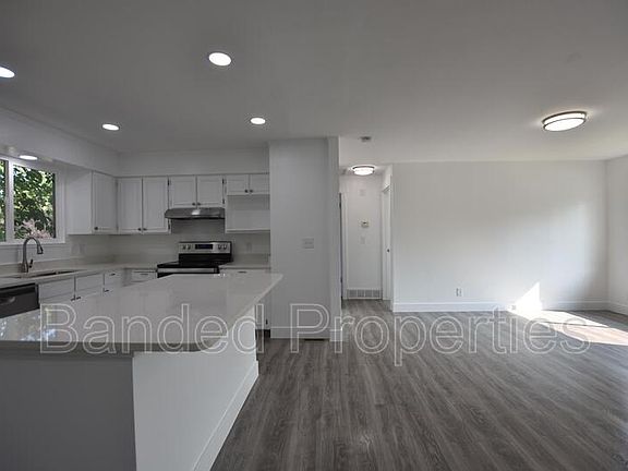 2nd image of 3670 S Cimmarron Dr