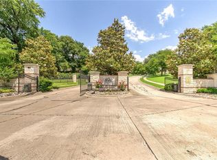 1332 Overlook Cir, Cedar Hill, TX 75104