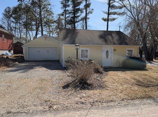 9 Grandview Ave, Charlton, MA 01507