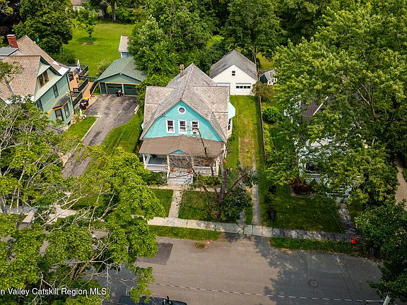2nd image of 8 Prospect Street