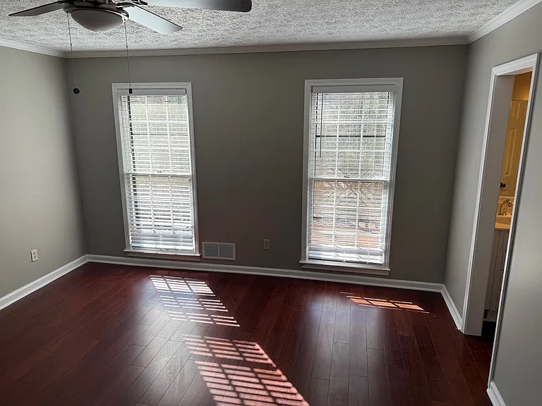 240 Brandenburgh Cir #1 — Photo 17