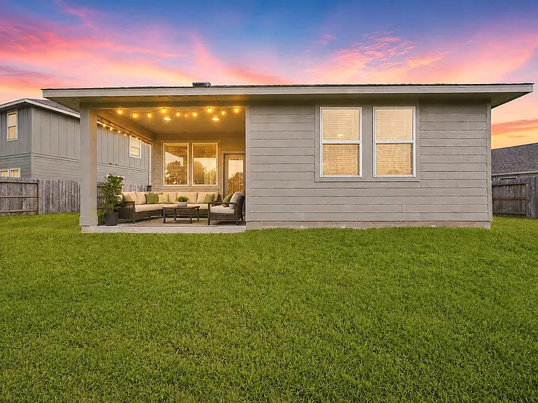 1701 Cayden Oak Ln — Photo 25