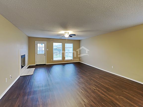 5th image of 724 Horseshoe Ct