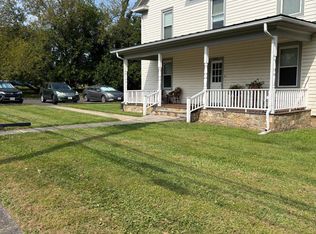 8304 E Main St, Marshall, VA 20115