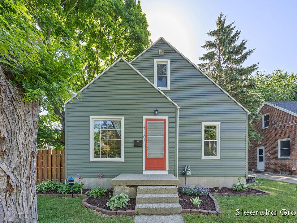1st image of 1710 Margaret Ave SE