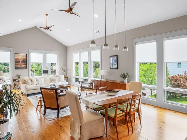 706 Bladen Street, Beaufort, SC 29902