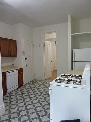 Rented by HH Realty | media 18