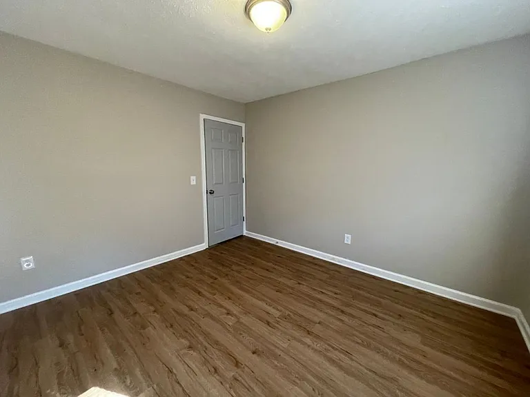 503 Johnson St — Photo 10