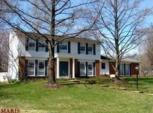 358 Windsor Spring Dr, Saint Louis, MO 63122