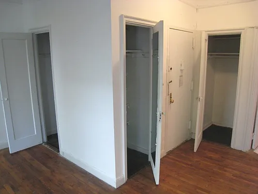 Rented by City Connections Realty | media 10