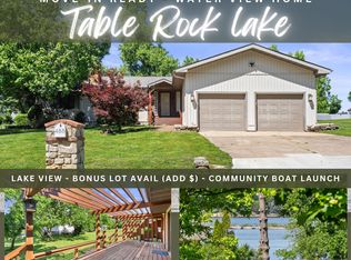 488 Hunt Club Circle, Galena, MO 65656