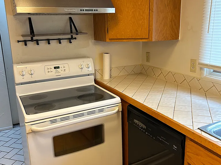 3712 Parkhill Ave — Photo 13