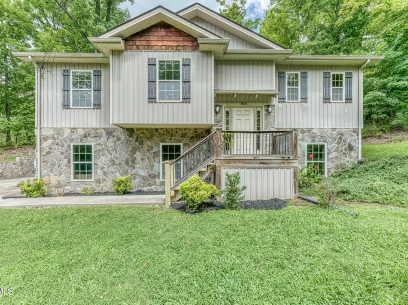 3400 Hull Dr, Kingsport, TN 37664