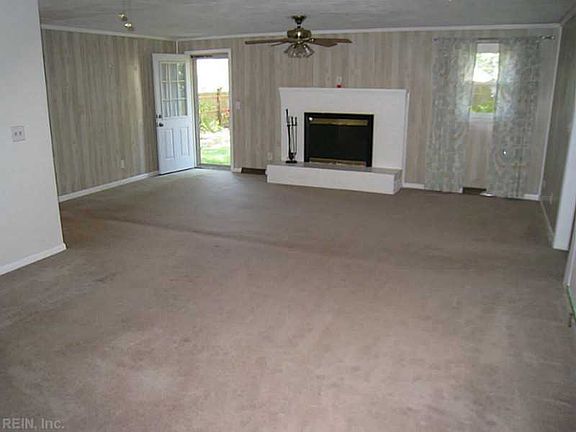 5th image of 1533 Oleander Ave