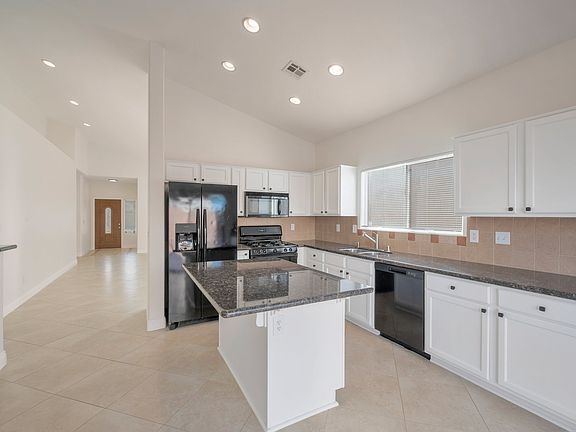 4th image of 2455 Silver Blossom Ln