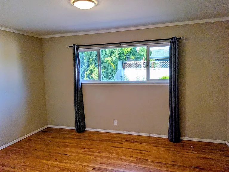 976 Trifone Dr — Photo 8