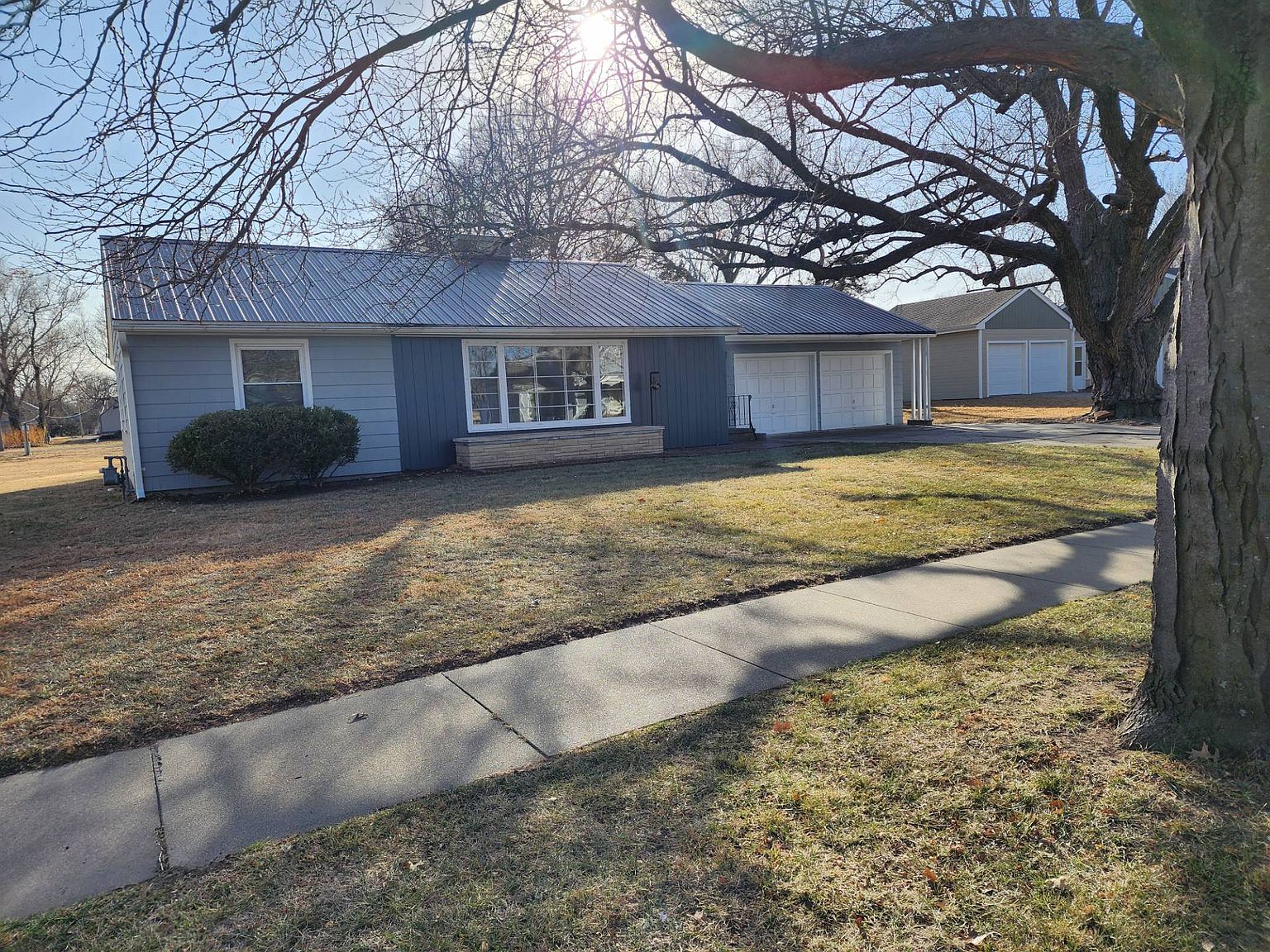710 Grand Ave, Clyde, KS 66938 Zillow
