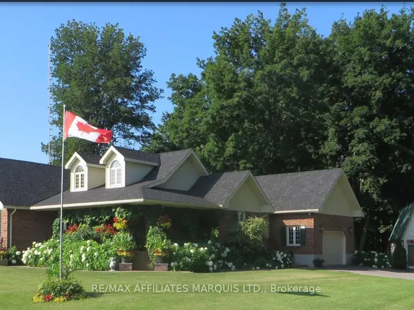 3066 Goldfield Rd, North Stormont, ON K0C 1K0