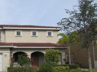821 NW 206th St, Miami Gardens, FL 33169