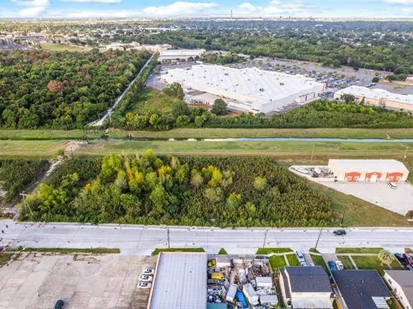 Vacant Lot On Holmes Blvd, Gretna, LA 70056