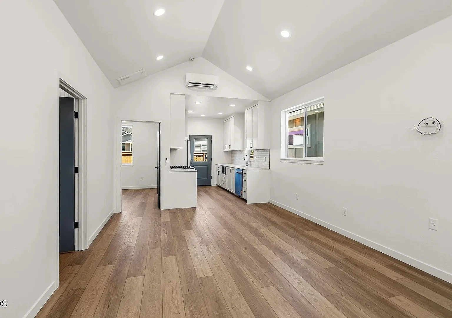 One bedroom cottage with office space | Available Now — Photo 3