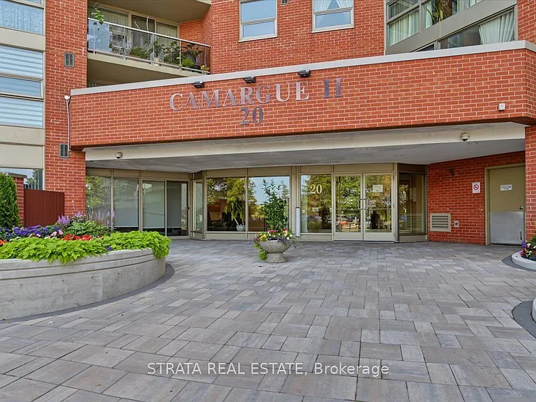 20 Dean Park Rd #Penthouse 8 — Photo 25