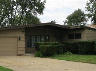 6654 Sherborn Rd, Parma Heights, OH 44130