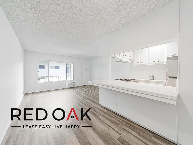 Moorpark 15000 — Photo 10