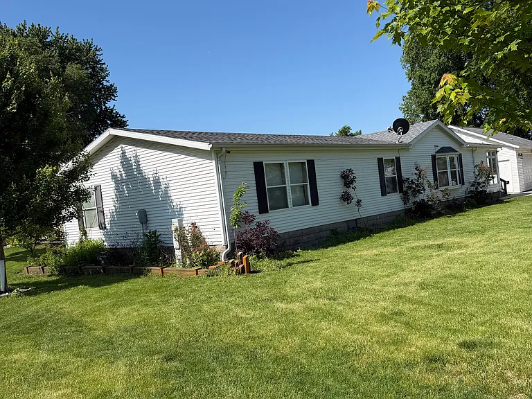 902 D Ave W — Photo 5