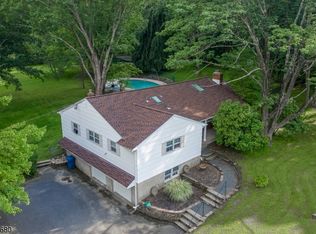 523 Cokesbury Rd, Annandale, NJ 08801