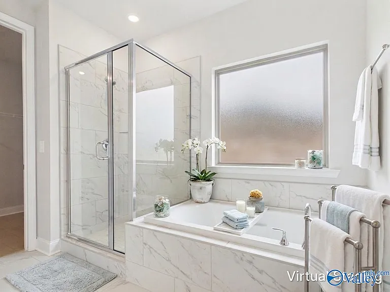 22619 Donahue Dr — Photo 9