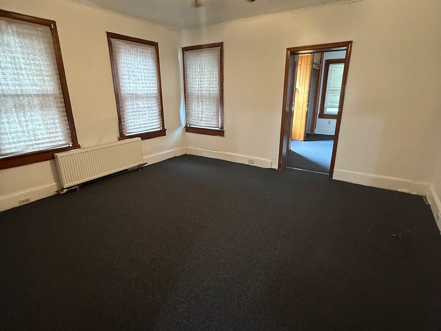 2 bed, 1200 sqft, $1,800 — Photo 1