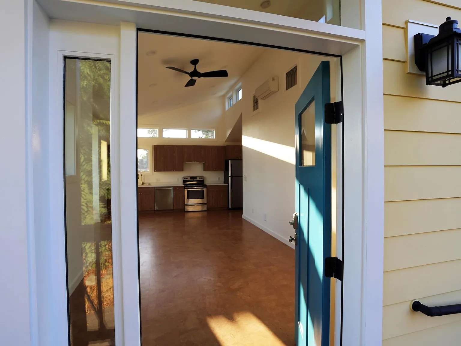 1 bed, 800 sqft, $2,350 — Photo 2
