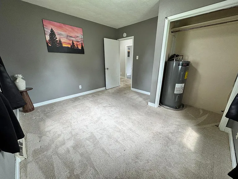 230 E Gilbert Dr — Photo 25