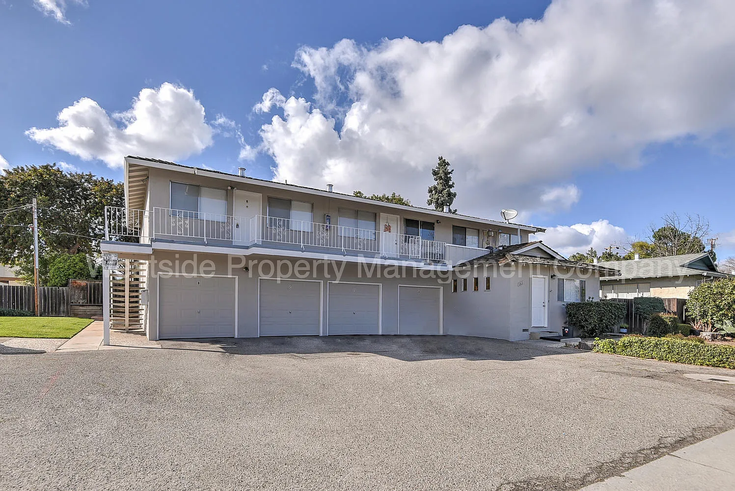 3 bed, 1000 sqft, $3,795 — Photo 1
