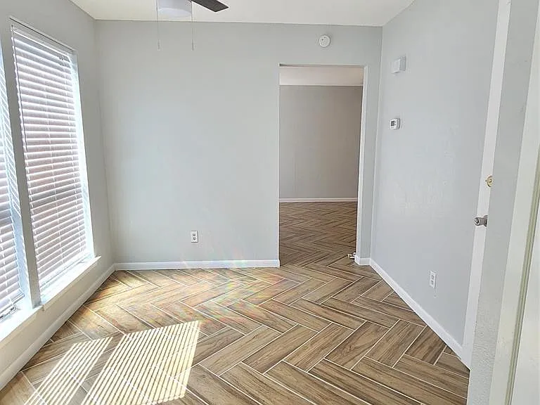 13351 Water Oak Ln #B — Photo 8