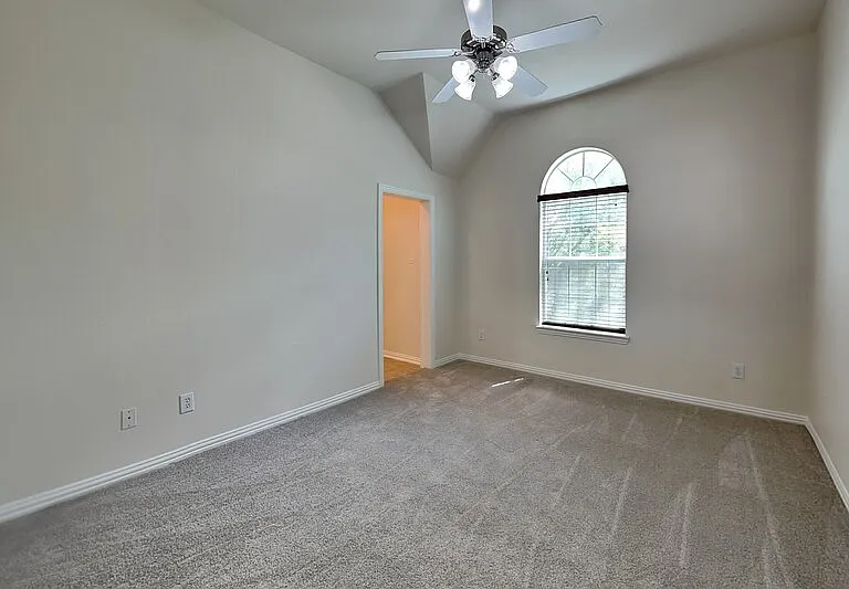 3404 Pilgrim Dr — Photo 15