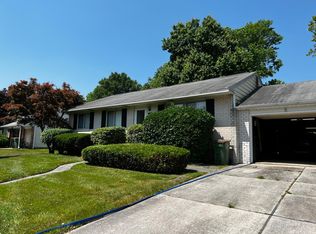 19 Shull Dr, Newark, DE 19711