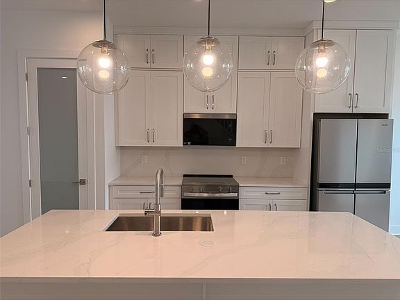 2nd image of 9148 SINATRA LANE