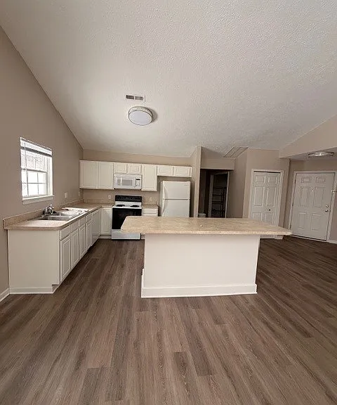 Portage View West — Photo 4