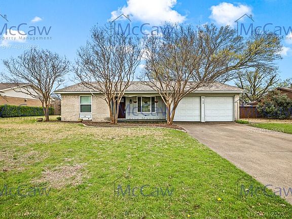 2nd image of 513 Cambridge Dr