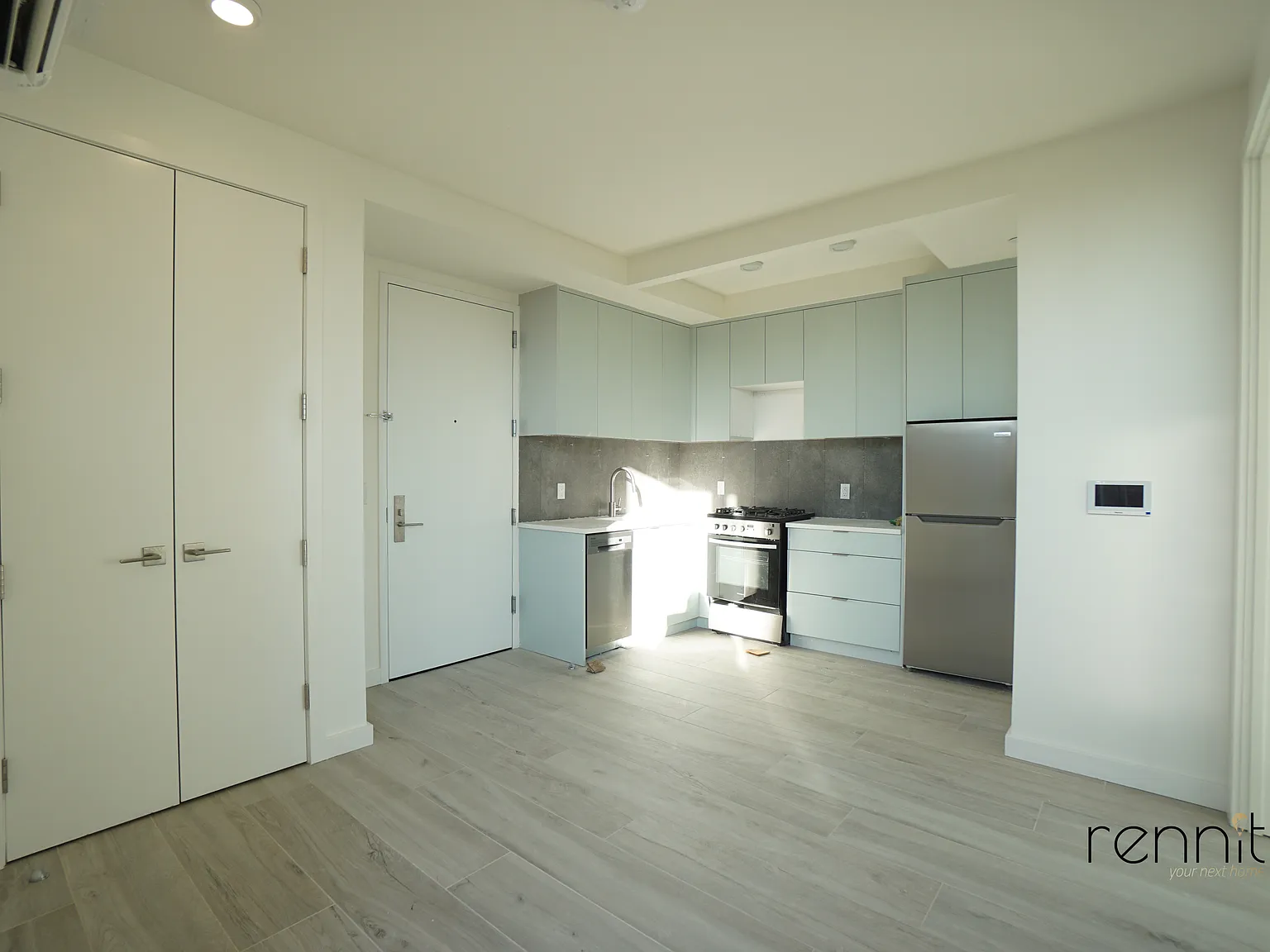 33 Little Nassau Street — Photo 2